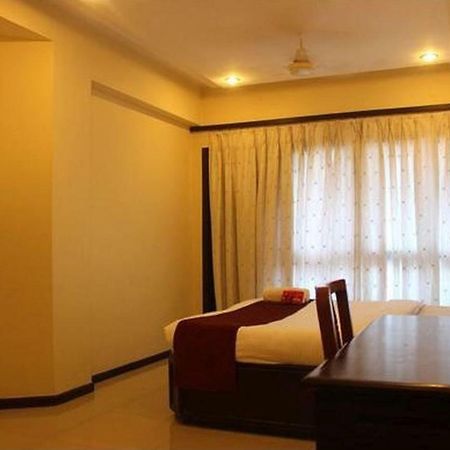P M Regency Hotel Βαντοντάρα Εξωτερικό φωτογραφία