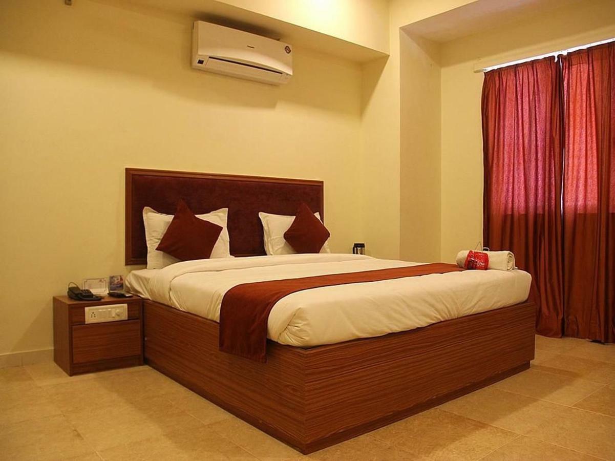 P M Regency Hotel Βαντοντάρα Εξωτερικό φωτογραφία